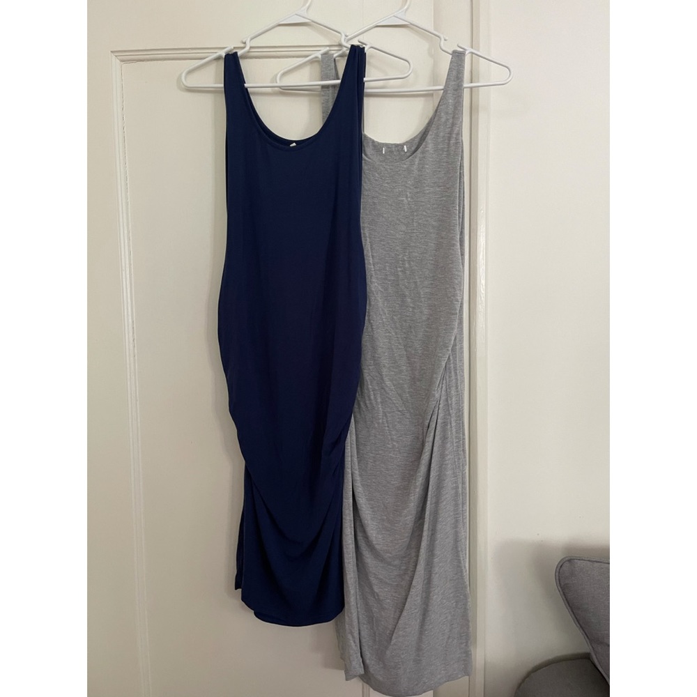BUNDLE 👯‍♀️ Two MATERNITY dresses!